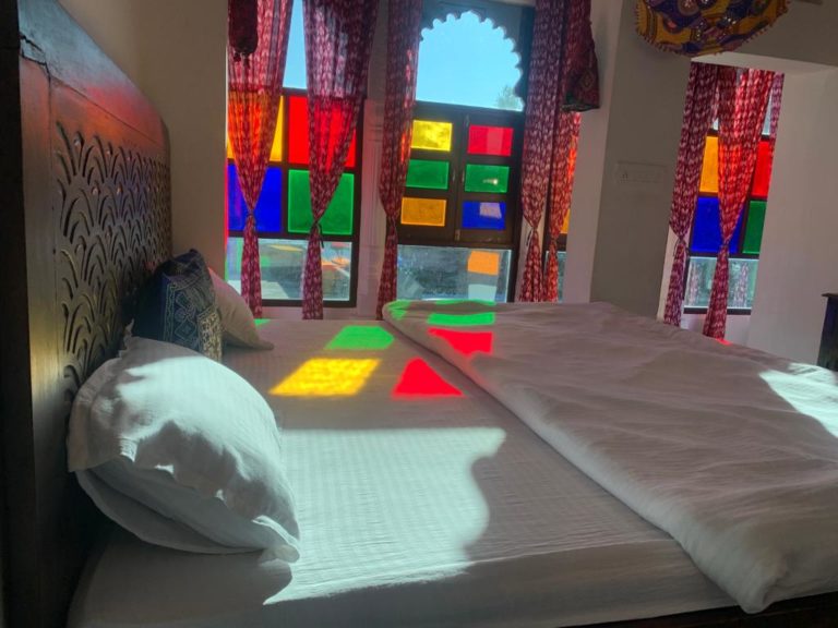 Budget Lake View Hotel In Udaipur