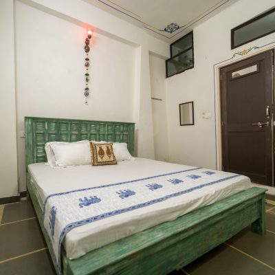 Udaipur Affordable Hotel Near Lake Pichola